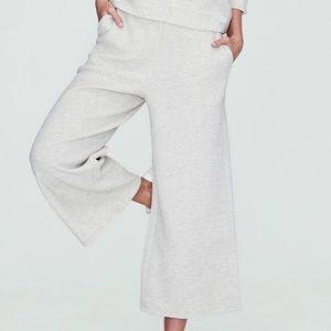 Eva Longoria Textured Wide Leg Cropped Pant